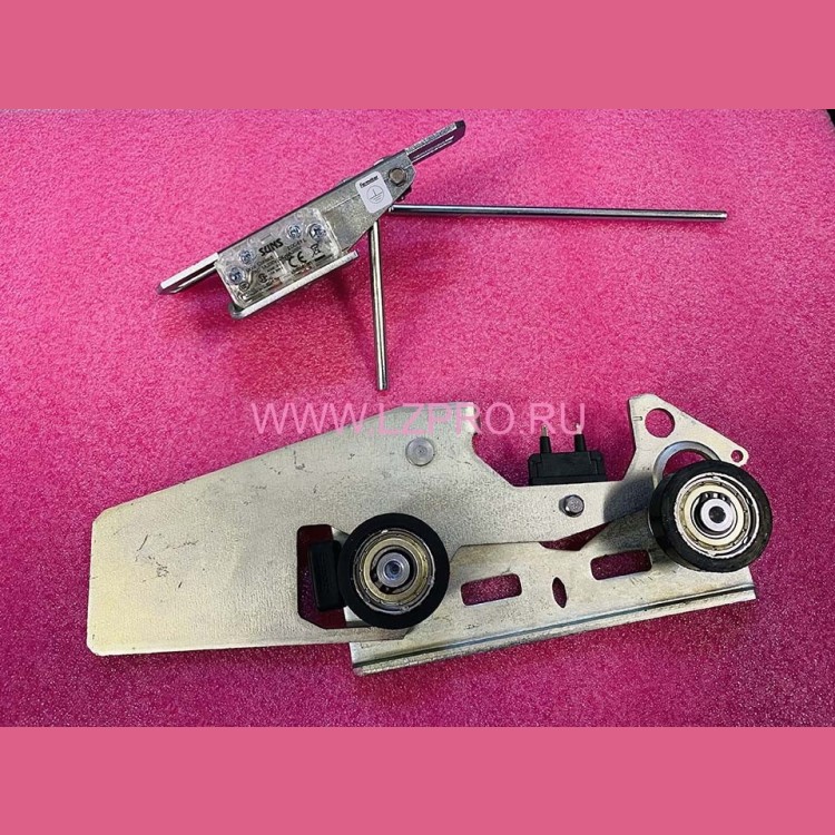 Замок дверей шахты в сборе, правый Premium T2 KEN-PM00SD0A0 Fermator