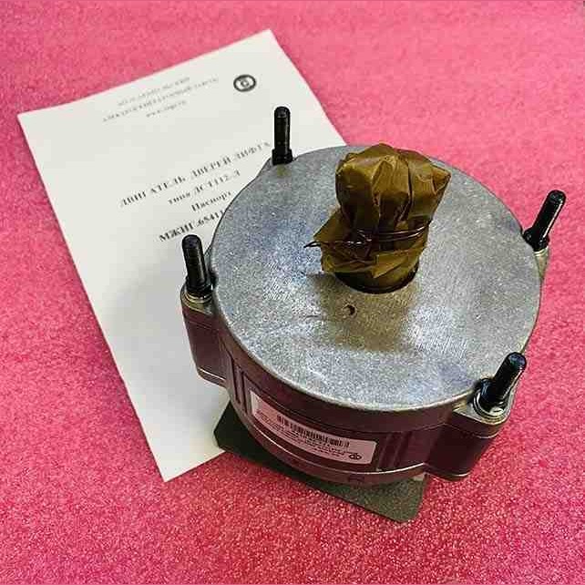 Двигатель дверей лифта ДСТ112-Л30 МЖИГ.654111.005-01 ЩЛЗ