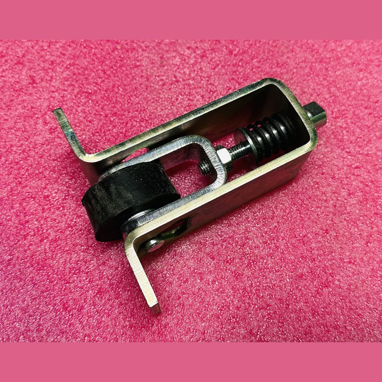 Фиксатор двери грузового лифта ГВ0505.06.01.070Б МЛЗ