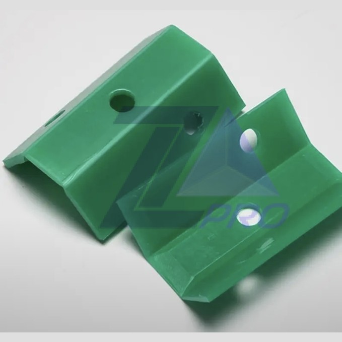 Вкладыш башмака противовеса 84x74mm P-16mm Thyssen