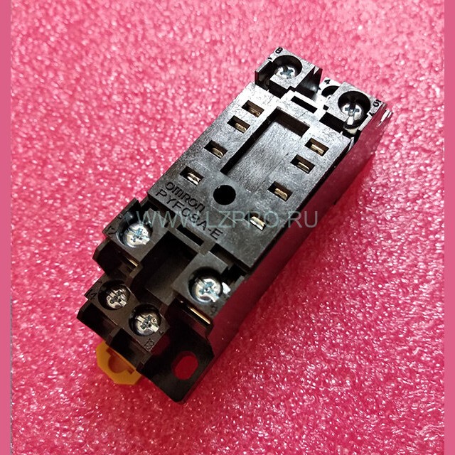 Колодка для реле на DIN-рейку PYF08A-E  XAA613DQ2