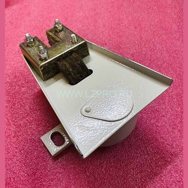 Масленка для лифта ЕВРОПА-2000 металлическая паз-9мм ZAA349LA2 ОТИС