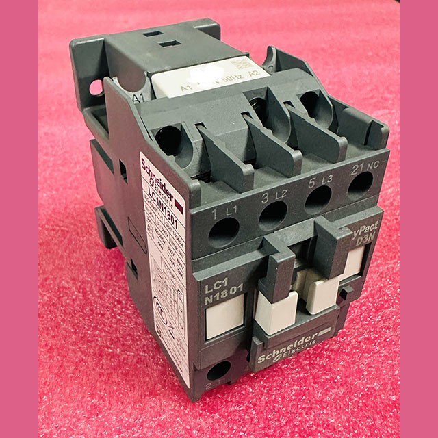 Контактор 110V 7,5kW 18A 1NC LC1E1801F5 LC1N1801F5N Schneider Electric