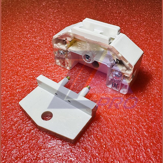 Выключатель блокировочный ВРЛ-2 ДС730835989.1