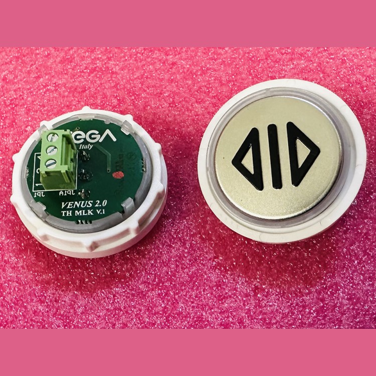 Кнопка "<I>" красная подсветка с кодом Брайля VENUS V.2 TH MLK V.1 VEGA