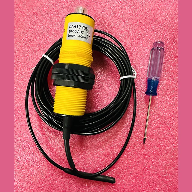 Датчик эскалатора 10-50V DC DAA177DE1 Otis