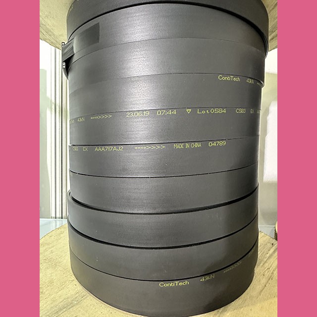 Ремень тяговый (канат плоский, 30x3,3 mm, 10 жил, 43kN, ContiTech China) AAA717AJ2 Gen2 Otis