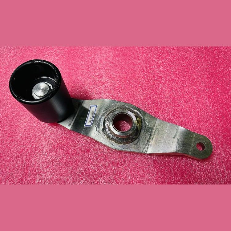 Ролик прижимной эскалатора D=60мм W=64мм с кронштейном DEE2720188 Kone