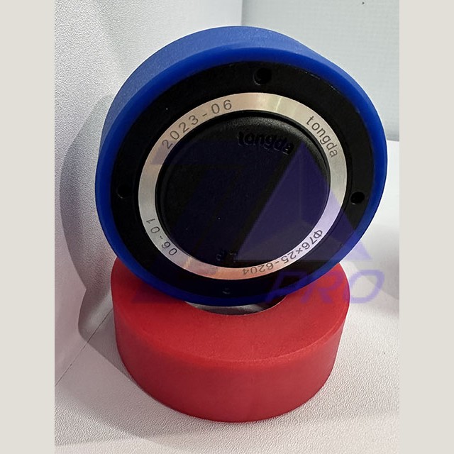 Ролик ступени с заглушкой D76x25-6204