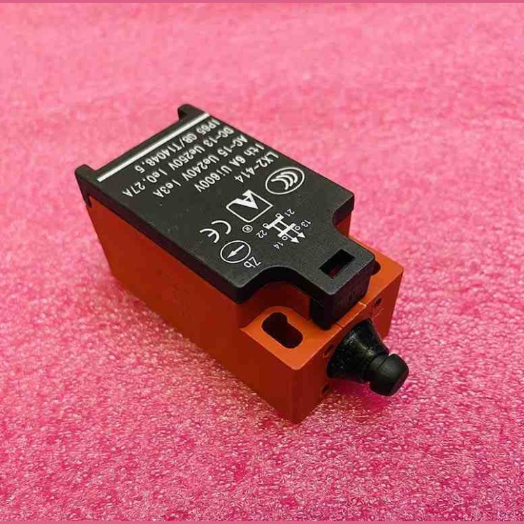 Выключатель концевой XAA177EY1 (LX2-414) XiZi Otis