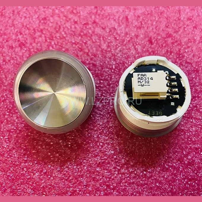 Кнопка (подсветка белый ореол, шлифованная, AMP разъем для MCS220) FAA25090AD314 Otis