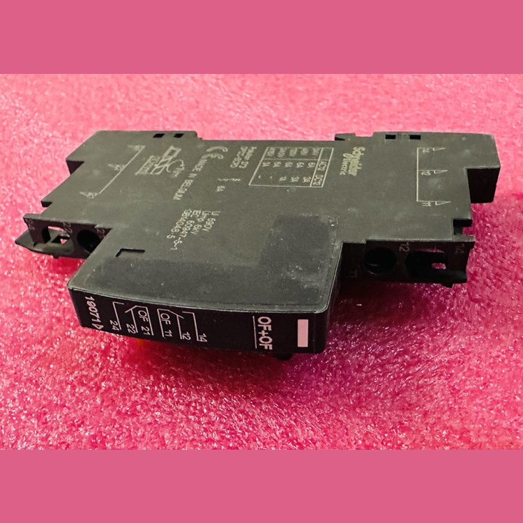 Блок дополнительных контактов OF-OF NG125 Schneider Electric