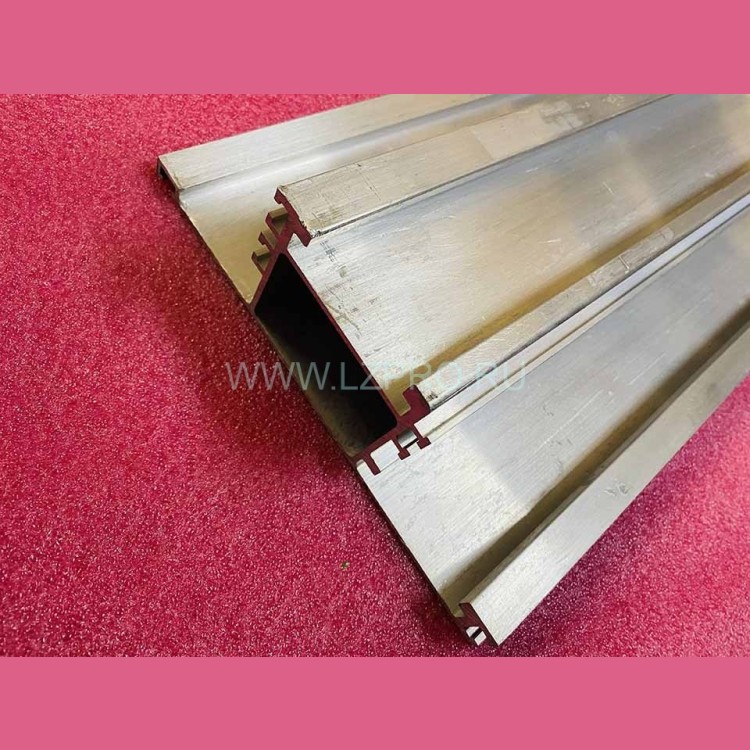 Линейка трек (балка верхняя) ДК PAX TLD PRIMA AT-120 OP900 L-1386,5 мм ZAA409DP5 Otis