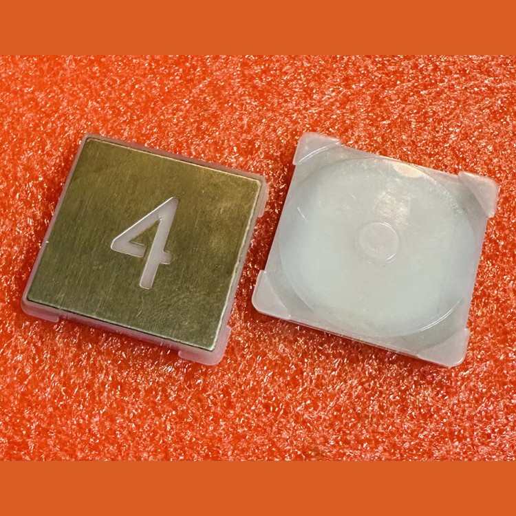 Нажимной элемент кнопки приказа "4" KM857811G004 Kone