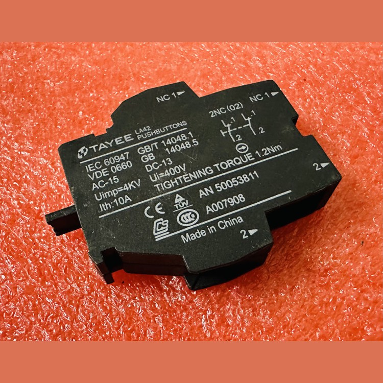 Контакт 2NC LA42 TAYEE