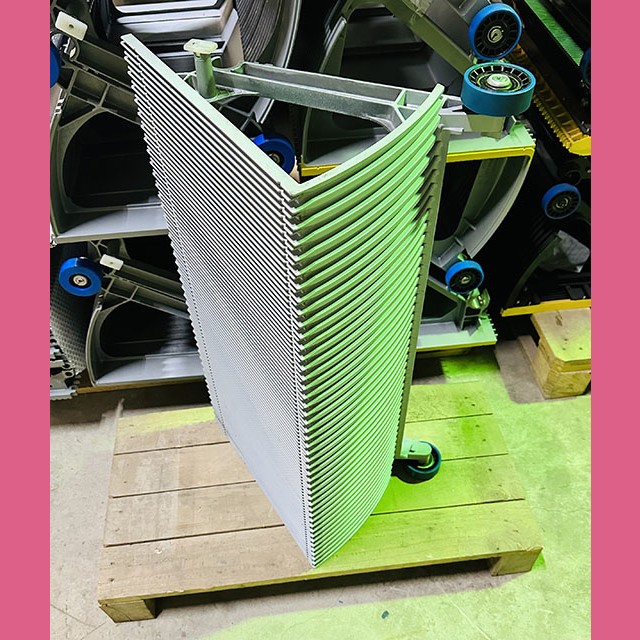 Ступень эскалатора 800мм RAL серая без демаркационных линий 9300 50639056 Schindler