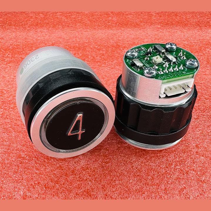 Кнопочный модуль "4" зеленая подсветка D4DUG  WELM-1101 ID:54502536.4 TRP000071 Schindler 7000