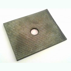 Прокладка под вкладыш для лифта ORONA 90x82 T-16 1 отв. (Пр-во Россия)