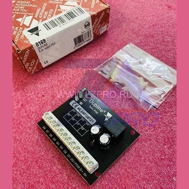 Dupline 8 ch. output PNP Spec.8169 ML040108121 Carlo Gavazzi