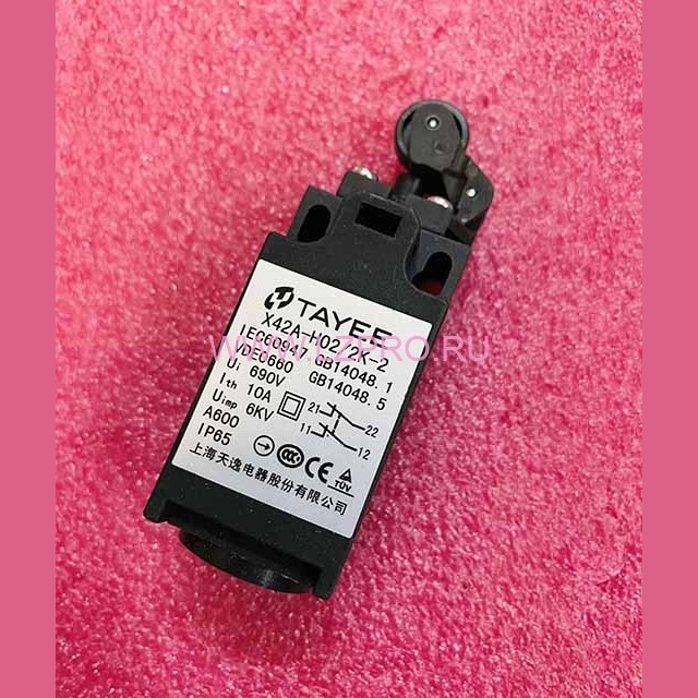 Выключатель концевой X42A-H02/2K-2 TAYEE