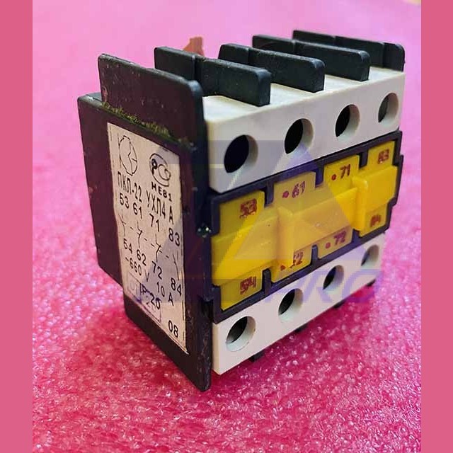 Приставка контактная ПКЛ-22 УХЛ4 А 2р+2з ГОСТ Р 50030.5.1 IP20