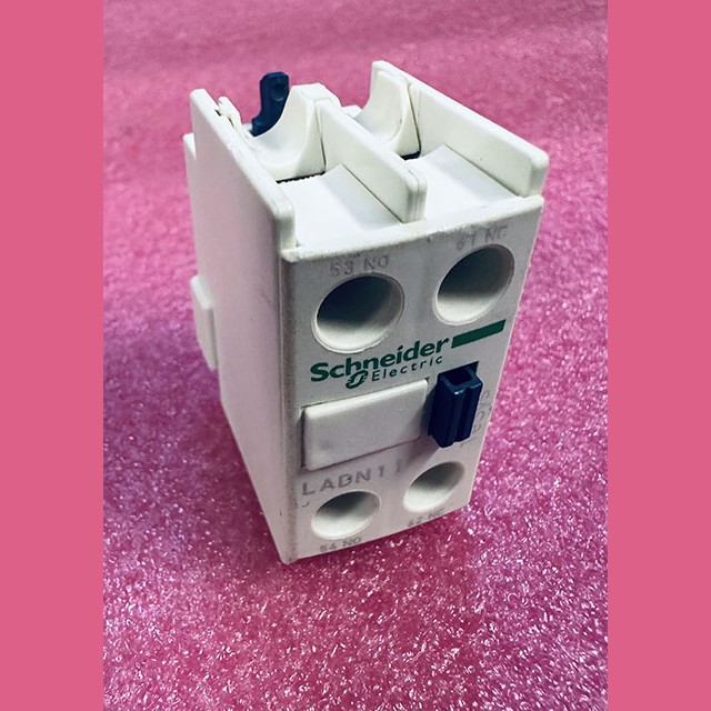 Блок дополнительных контактов 1NO+1NC LADN11 Schneider Electric