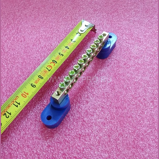 Шина нулевая "N" 10 6х9 мм (с двумя угловыми изоляторами)