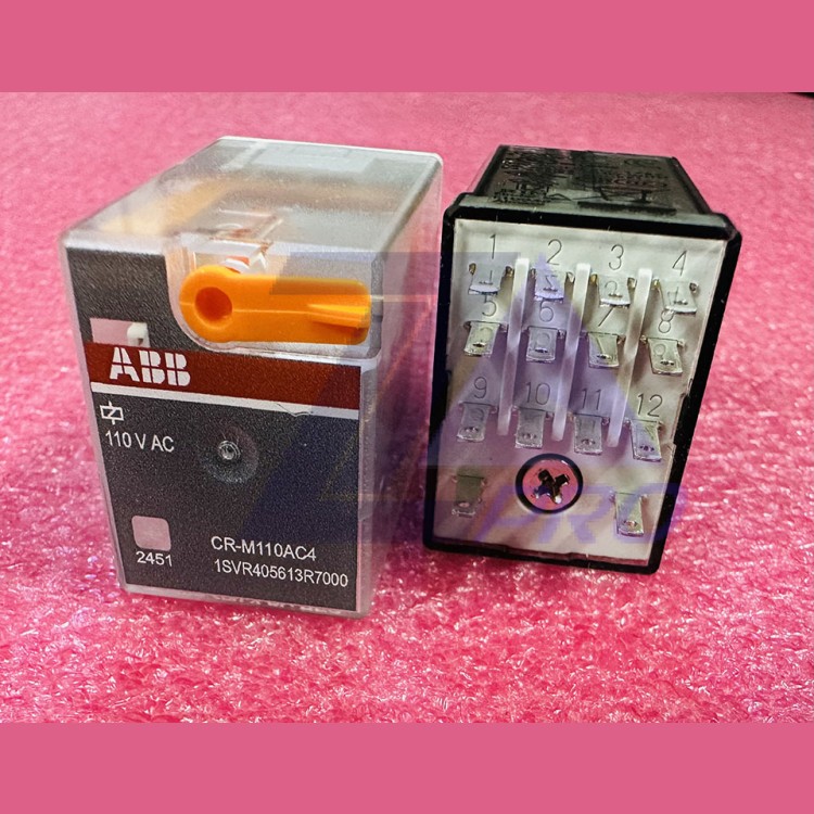 Реле промежуточное 110VAC 1SVR405613R7000 CR-M110AC4 ABB