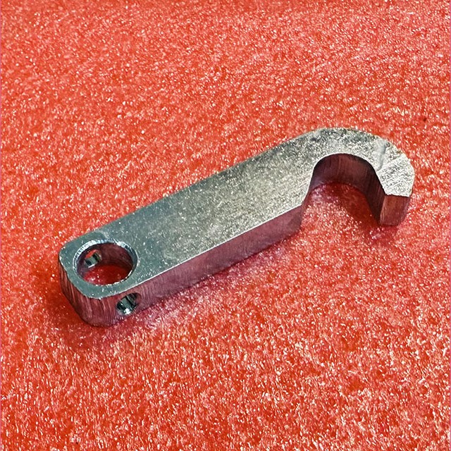 Защёлка 285.03.08.012 МЛЗ