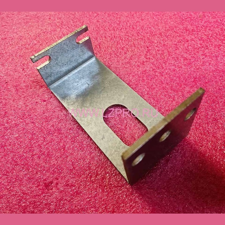 Кронштейн крепления фасада ZAA316AET1 Otis